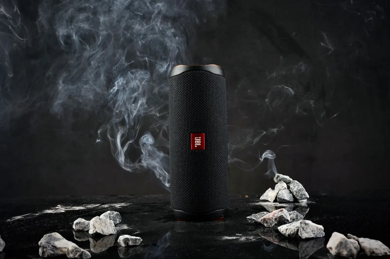 上海淳未环保活性炭吸附箱选型指南:喷涂车间VOCs治理设备配置要点